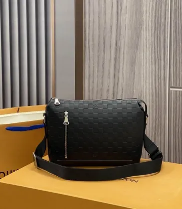 Louis Vuitton AAA+ Louis Vuitton Black Damier Infini Discovery Messenger for sale #A45685