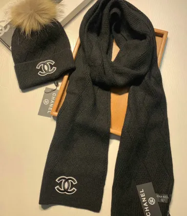 Chanel Wool knitted Scarf and cap #999909637