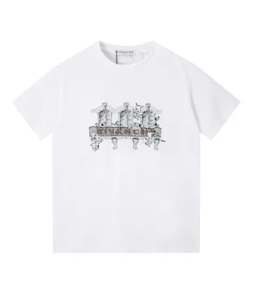 Givenchy T-shirts for MEN #999929764