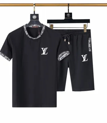 Louis Vuitton tracksuits for Louis Vuitton short tracksuits for men #A21737