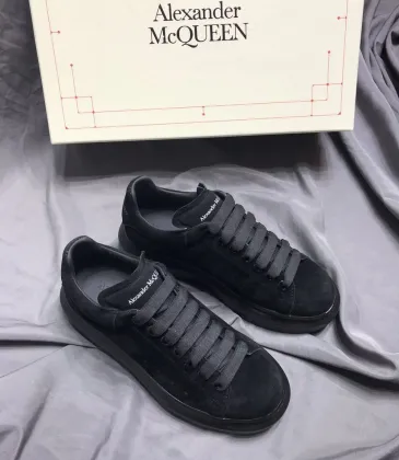 Alexander McQueen Shoes for Unisex McQueen Sneakers #99900560