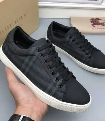 Burberry Shoes for Men's Sneakers #999915322