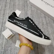 Givenchy Shoes Men's Givenchy Sneakers #9873492