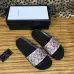 Explosive Gucci Men's Slippers #994437