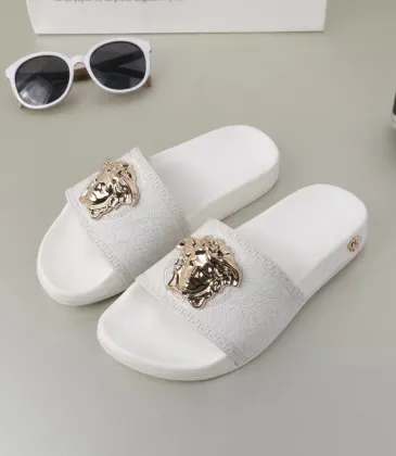 Versace Men or women Slippers #994960